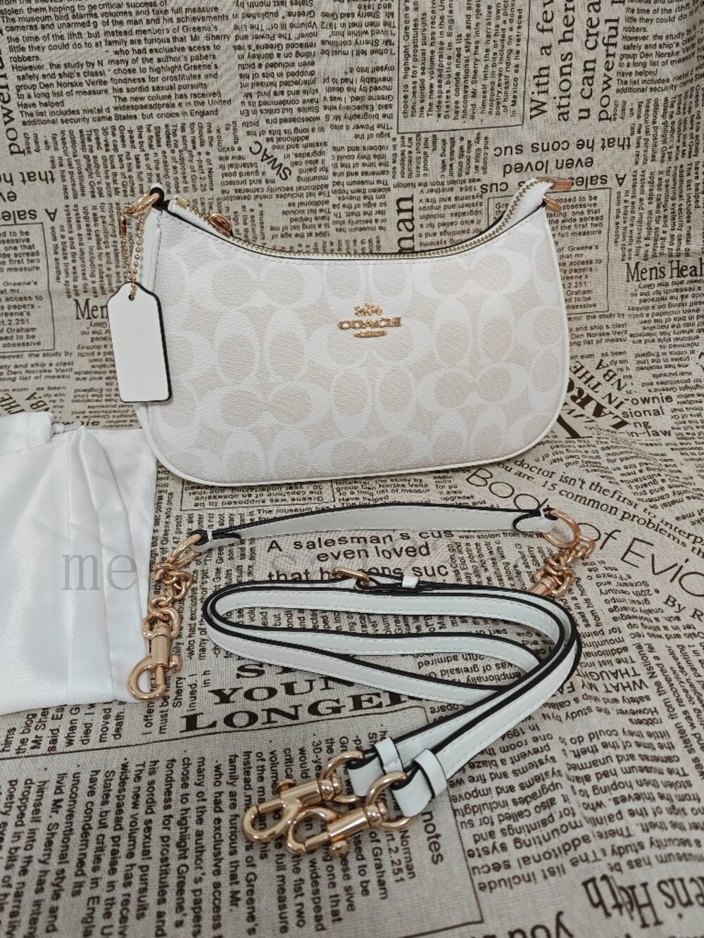 coach Teri Shoulder Bag In Signature Canvas
